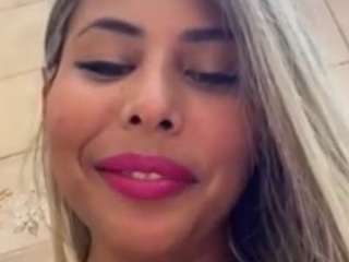 Live webcam model jennermd on Soda Cams