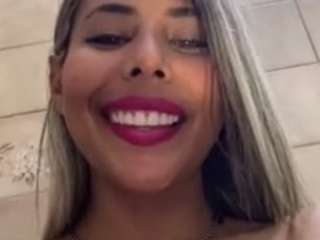 Live webcam model jennermd on Soda Cams