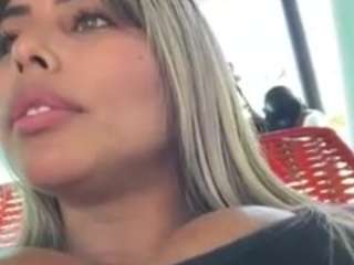 Live webcam model jennermd on Soda Cams