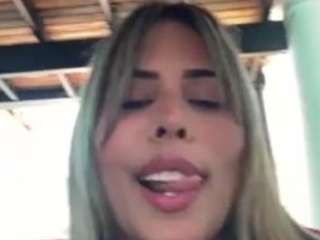 Live webcam model jennermd on Soda Cams