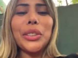 Live webcam model jennermd on Soda Cams