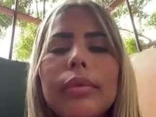 Live webcam model jennermd on Soda Cams