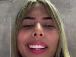 Live webcam model jennermd on Soda Cams