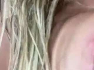 Questo modello è in diretta ora. jennermd