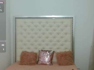 erykajoyy live webcam on Soda Cams