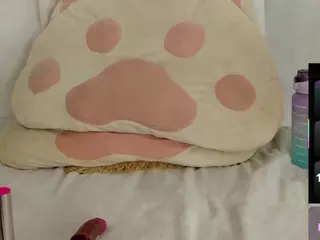 HOLLY-JORDA's Live Sex Cam Show