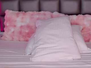 rachelquinn Live Webcam on CamSoda