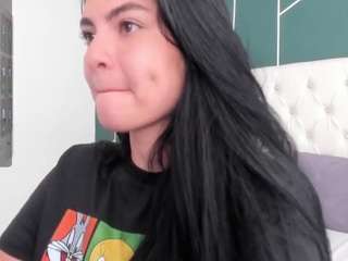 veronicalanz's CamSoda show and profile