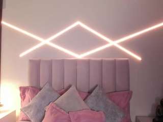 veronicalanz live cam profile