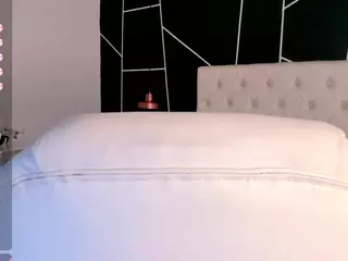 VERONICA's Live Sex Cam Show