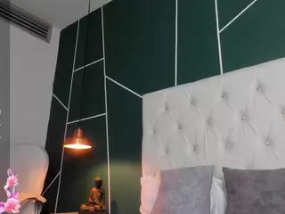 VERONICA's Live Sex Cam Show