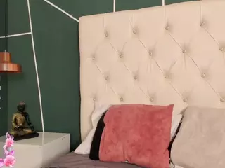 VERONICA's Live Sex Cam Show