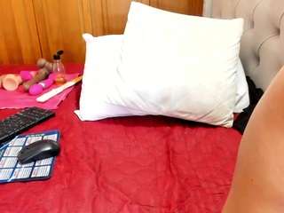 Esperanza Miller live cam preview