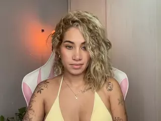 luciana0's Live Sex Cam Show