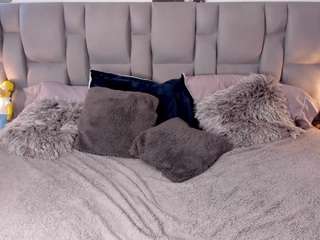 nickytouse webcam