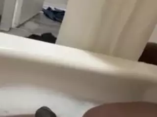 moebabybigdick's Live Sex Cam Show