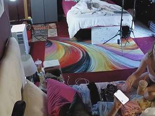 voyeurcam-baileybase-room