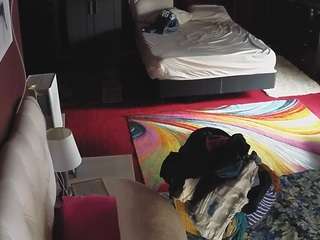 voyeurcam-baileybase-room