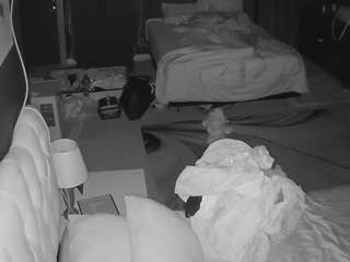 voyeurcam-baileybase-room