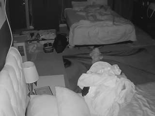 voyeurcam-baileybase-room
