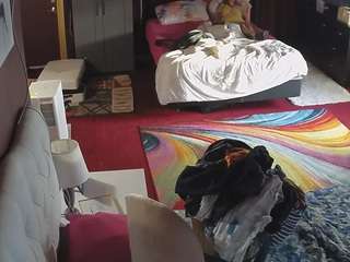 voyeurcam-baileybase-room