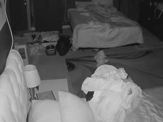 voyeurcam-baileybase-room