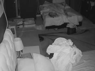 voyeurcam-baileybase-room