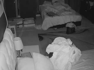 voyeurcam-baileybase-room
