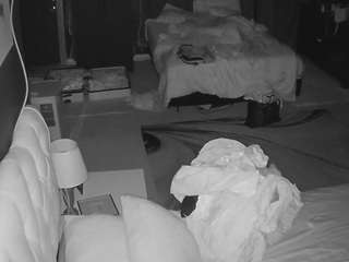 voyeurcam-baileybase-room