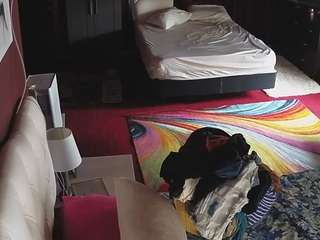 voyeurcam-baileybase-room