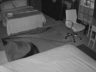 voyeurcam-baileybase-room