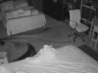 voyeurcam-baileybase-room