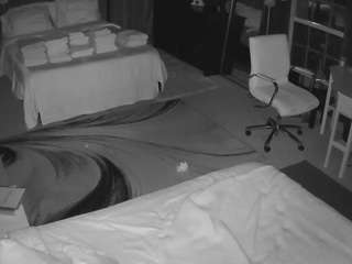 voyeurcam-baileybase-room