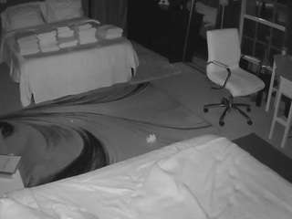 voyeurcam-baileybase-room