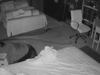 voyeurcam-baileybase-room