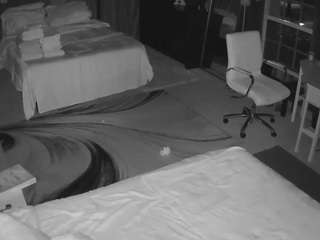 voyeurcam-baileybase-room
