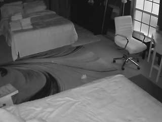 voyeurcam-baileybase-room