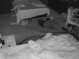 voyeurcam-baileybase-room