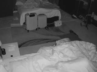 voyeurcam-baileybase-room