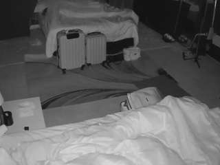 voyeurcam-baileybase-room