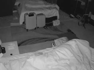 voyeurcam-baileybase-room