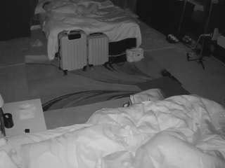 voyeurcam-baileybase-room