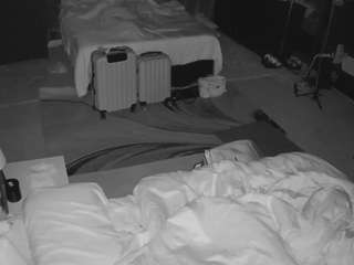 voyeurcam-baileybase-room