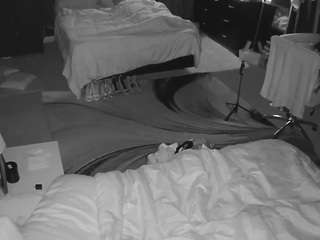 voyeurcam-baileybase-room