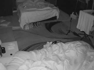 voyeurcam-baileybase-room