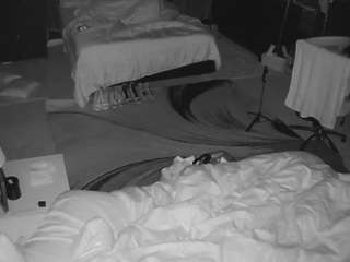 voyeurcam-baileybase-room