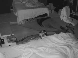 voyeurcam-baileybase-room