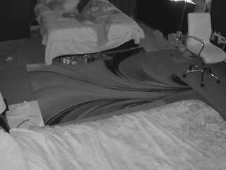 voyeurcam-baileybase-room