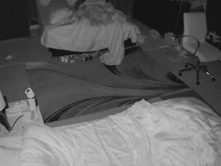voyeurcam-baileybase-room