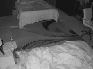voyeurcam-baileybase-room